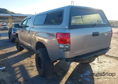 2007 Toyota Tundra Sr5 V8 z USA, uszkodzony, nr VIN 5TFRV54197X025246